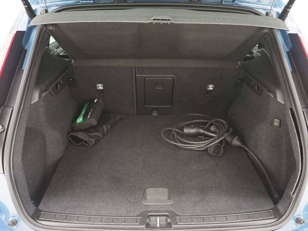 Volvo XC40 1.5 T5 Plug-in hybrid Ultimate Dark 84