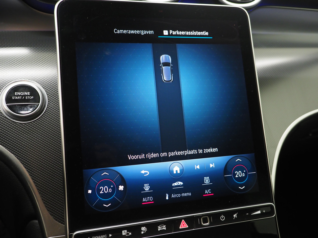 Mercedes-Benz GLC 300e 4MATIC 320PK 33