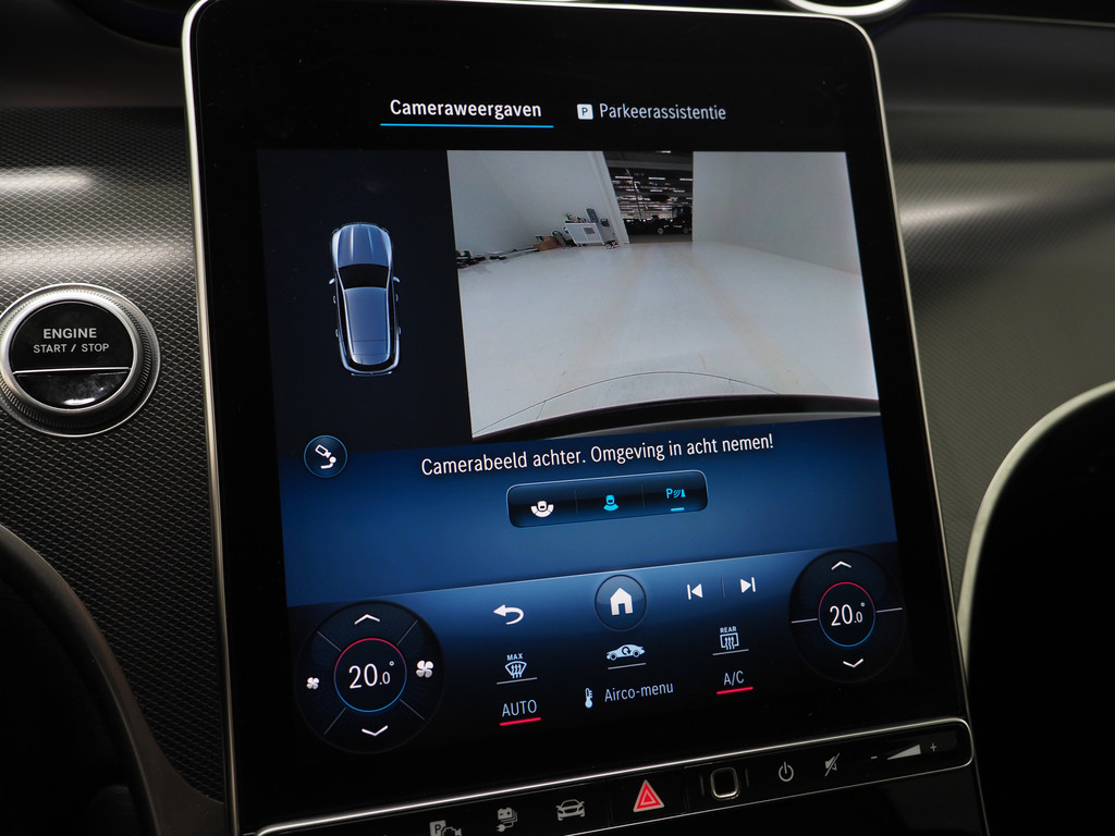 Mercedes-Benz GLC 300e 4MATIC 320PK 34