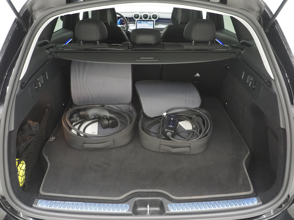Mercedes-Benz GLC 300e 4MATIC 320PK 39