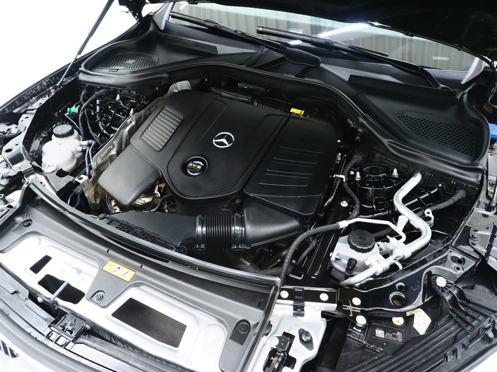 Mercedes-Benz GLC 300e 4MATIC 320PK 49