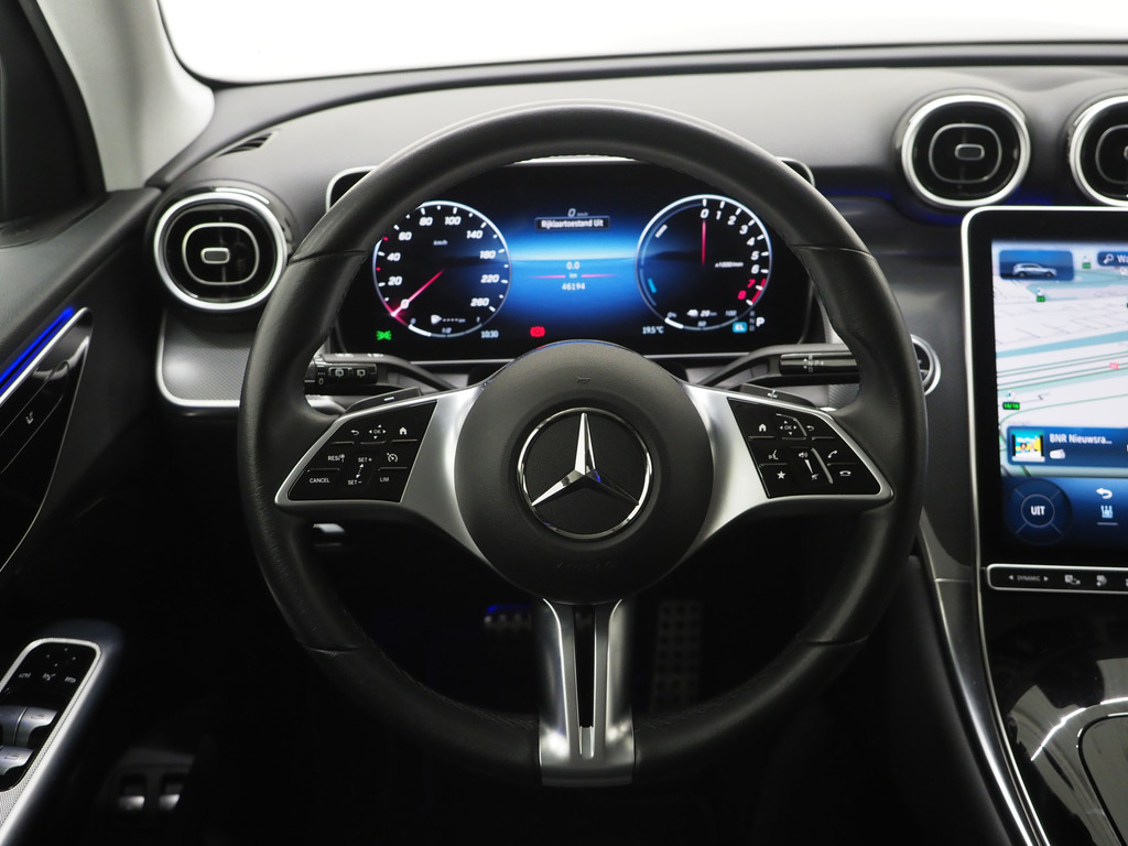 Mercedes-Benz GLC 300e 4MATIC 320PK 80