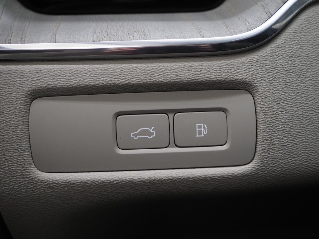 Volvo XC60 2.0 T6 Recharge AWD Ultimate Long Range 22