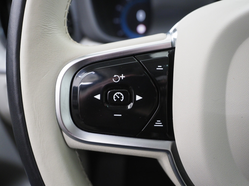 Volvo XC60 2.0 T6 Recharge AWD Ultimate Long Range 24