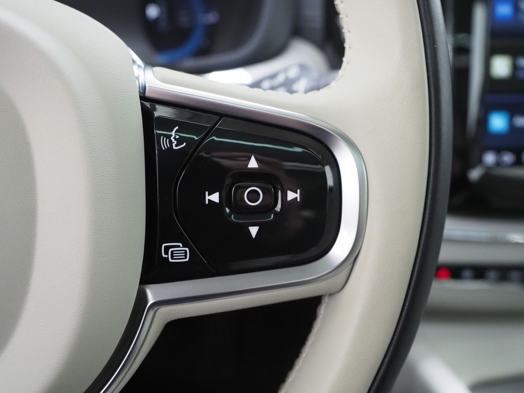 Volvo XC60 2.0 T6 Recharge AWD Ultimate Long Range 25