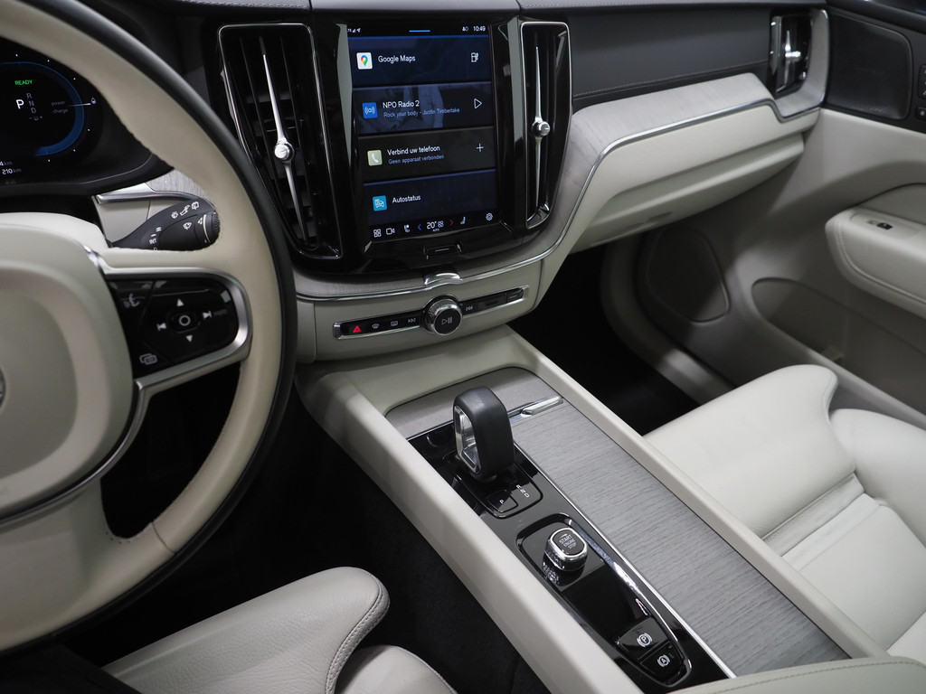 Volvo XC60 2.0 T6 Recharge AWD Ultimate Long Range 37