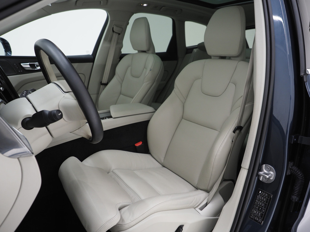 Volvo XC60 2.0 T6 Recharge AWD Ultimate Long Range 49