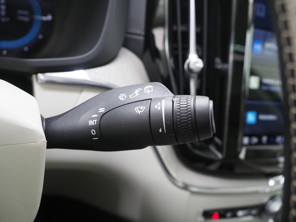 Volvo XC60 2.0 T6 Recharge AWD Ultimate Long Range 72