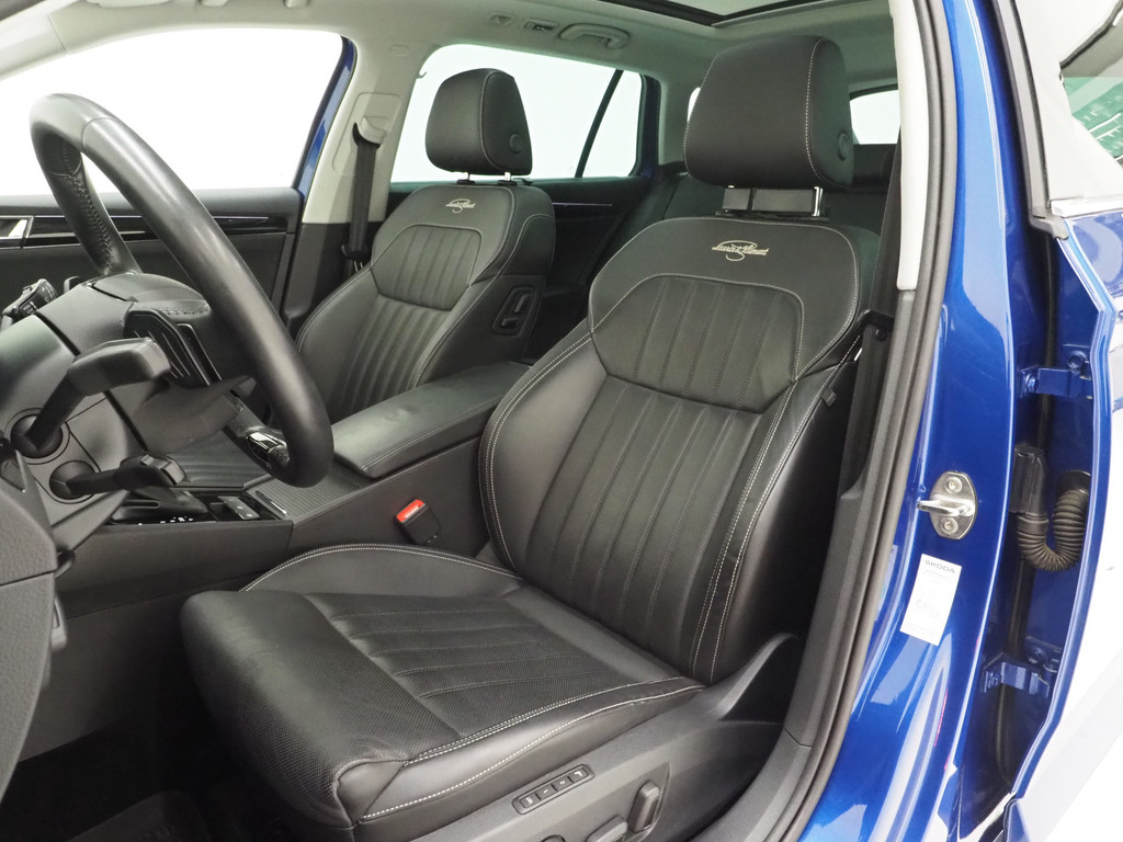 Škoda Superb Combi 1.4 TSI iV Laurin & Klement 3