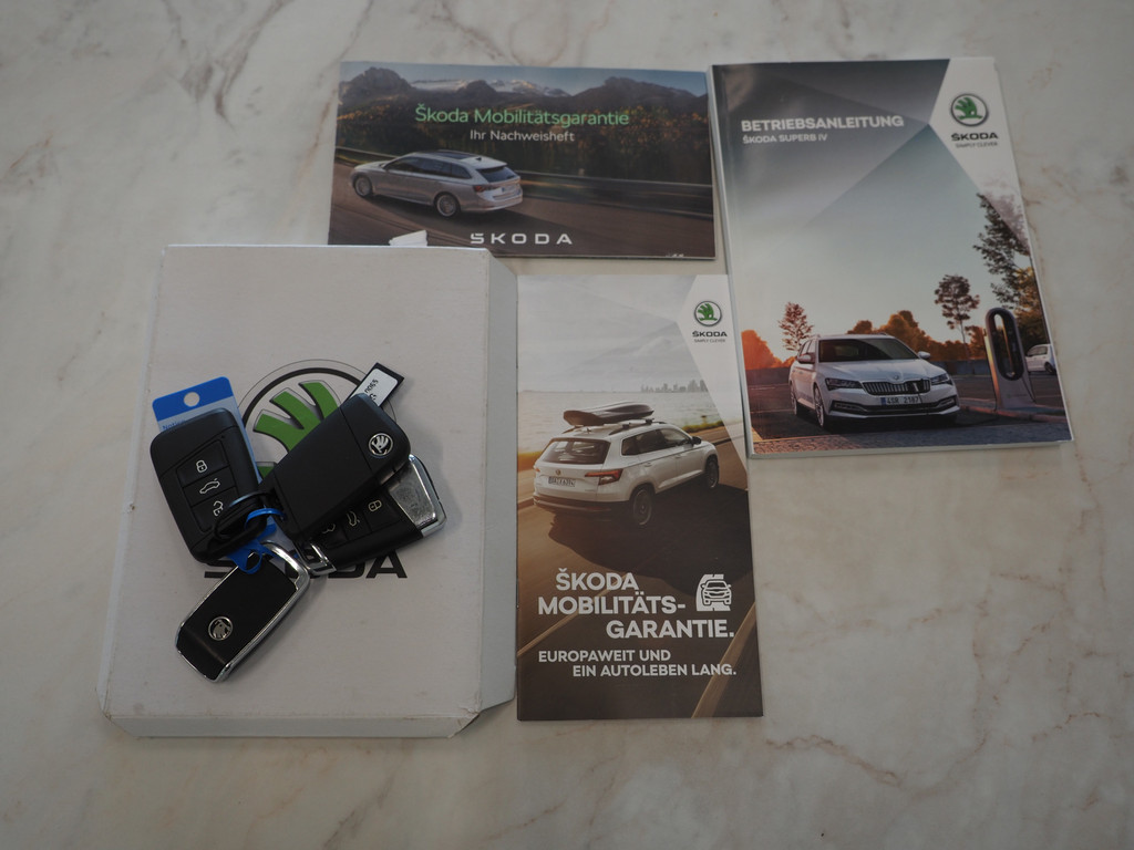 Škoda Superb Combi 1.4 TSI iV Laurin & Klement 7