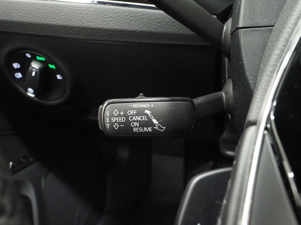 Škoda Superb Combi 1.4 TSI iV Laurin & Klement 71