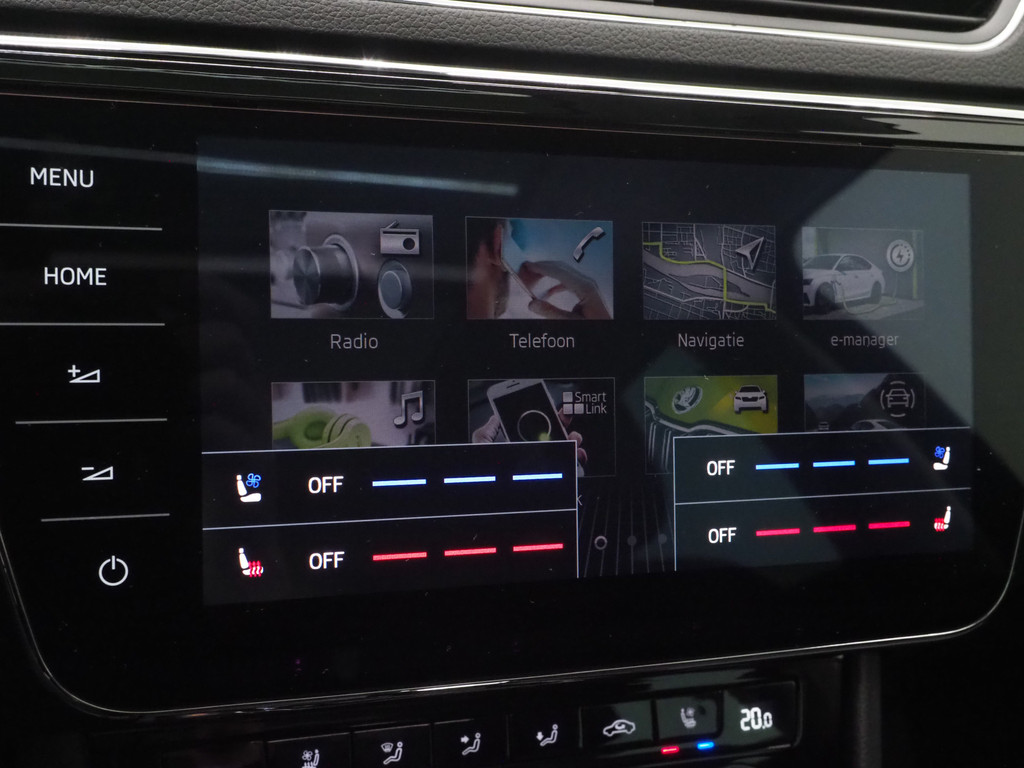 Škoda Superb Combi 1.4 TSI iV Laurin & Klement 82