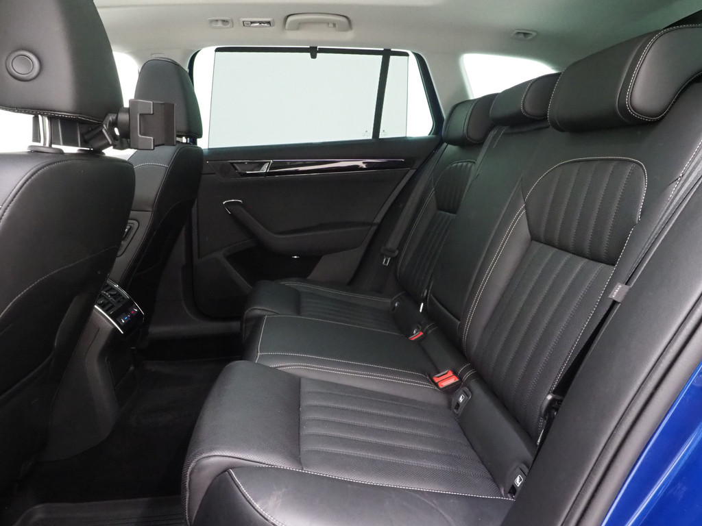 Škoda Superb Combi 1.4 TSI iV Laurin & Klement 88