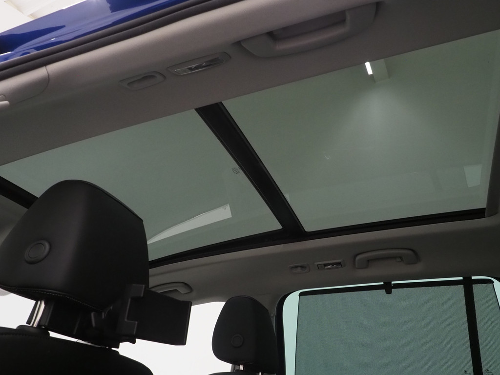 Škoda Superb Combi 1.4 TSI iV Laurin & Klement 89