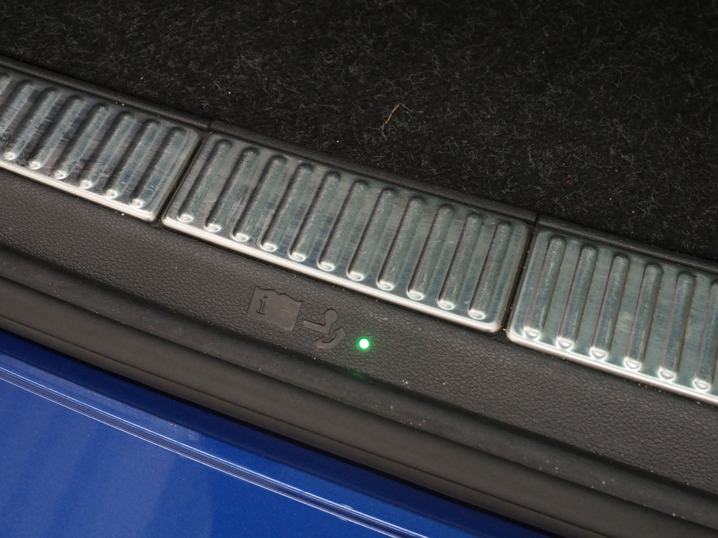 Škoda Superb Combi 1.4 TSI iV Laurin & Klement 92