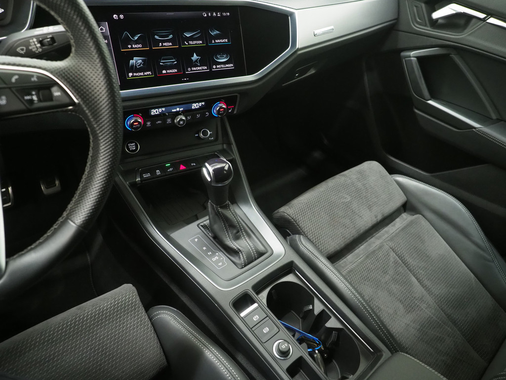 Audi Q3 Sportback 45 TFSI e S-Line Edition Black 33