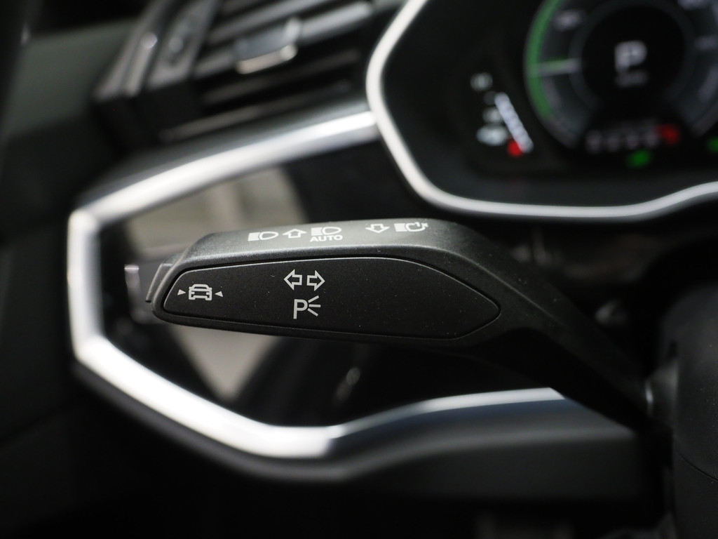 Audi Q3 Sportback 45 TFSI e S-Line Edition Black 57