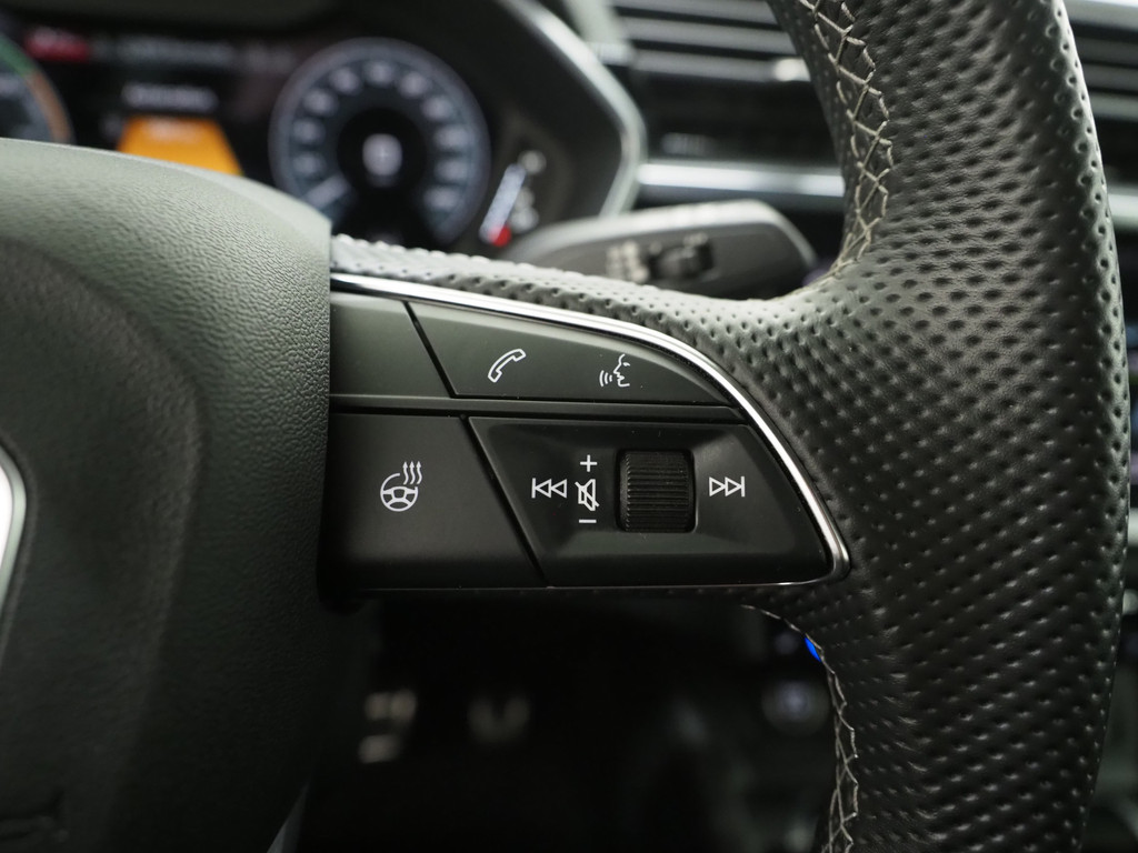 Audi Q3 Sportback 45 TFSI e S-Line Edition Black 60