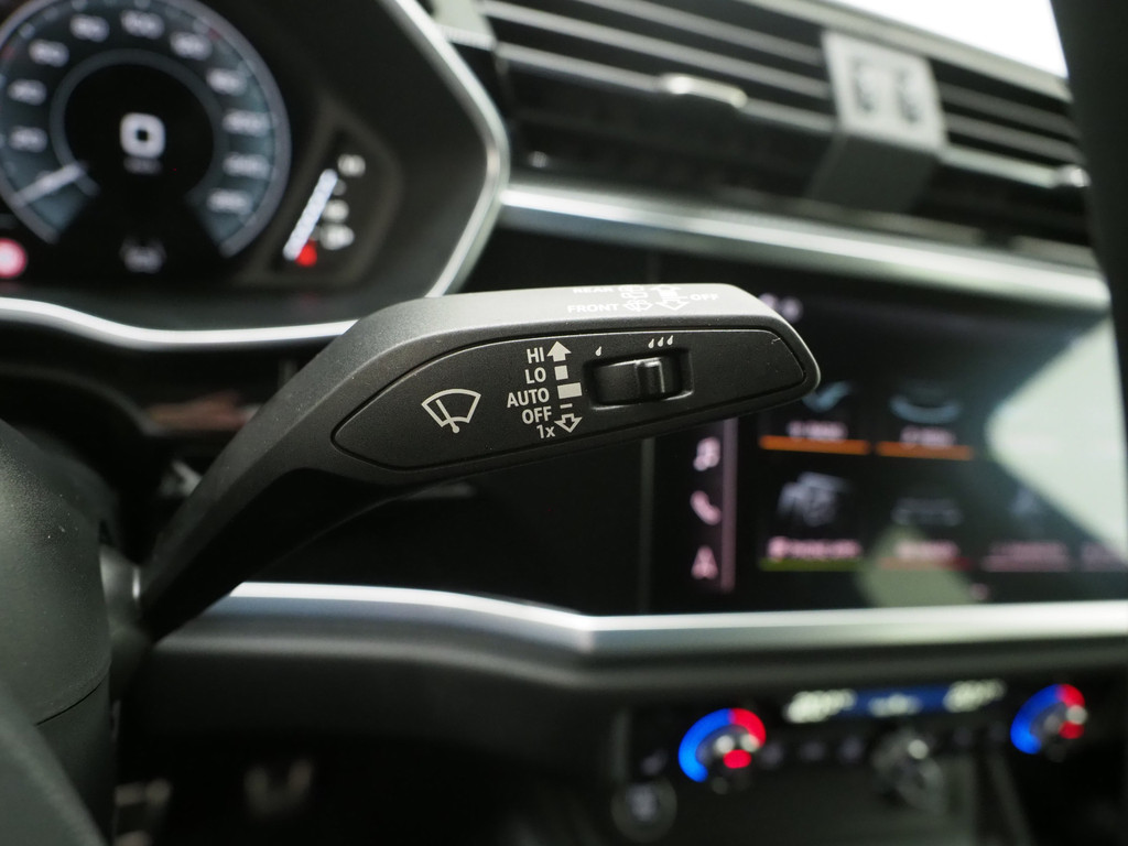 Audi Q3 Sportback 45 TFSI e S-Line Edition Black 61