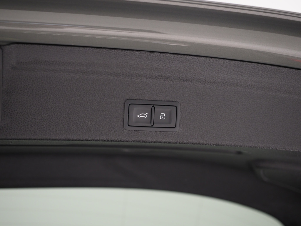 Audi Q3 Sportback 45 TFSI e S-Line Edition Black 75