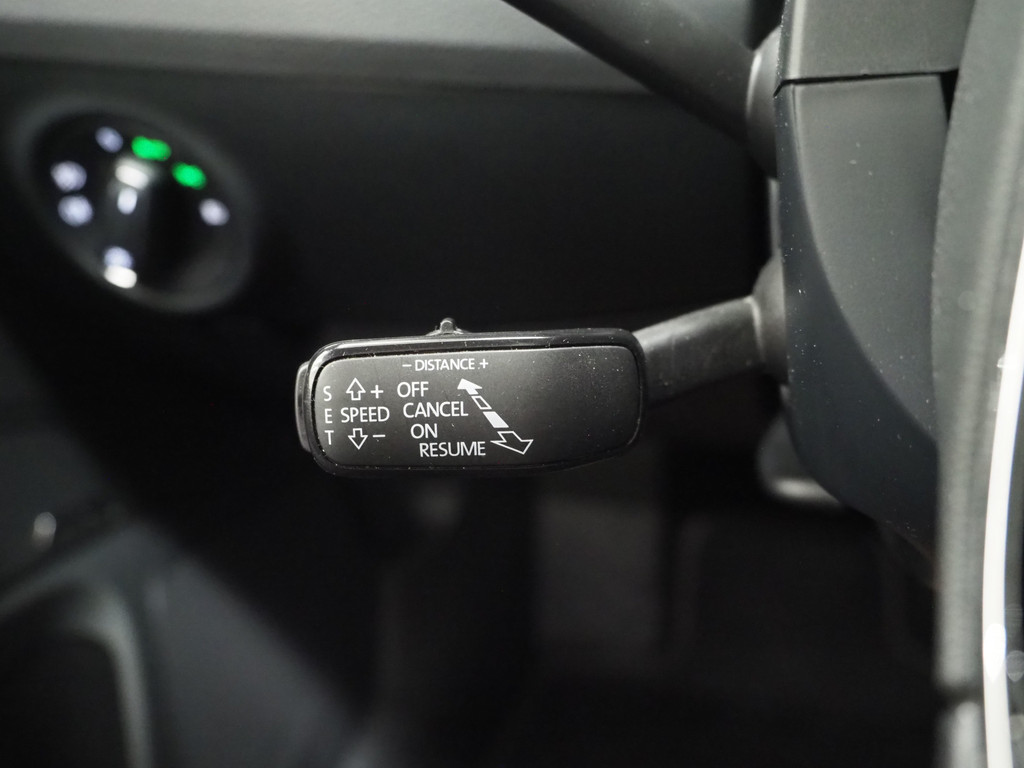 Škoda Superb Combi 1.4 TSI iV Laurin & Klement 22