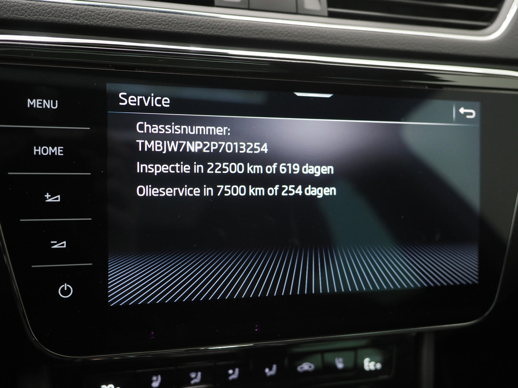 Škoda Superb Combi 1.4 TSI iV Laurin & Klement 30