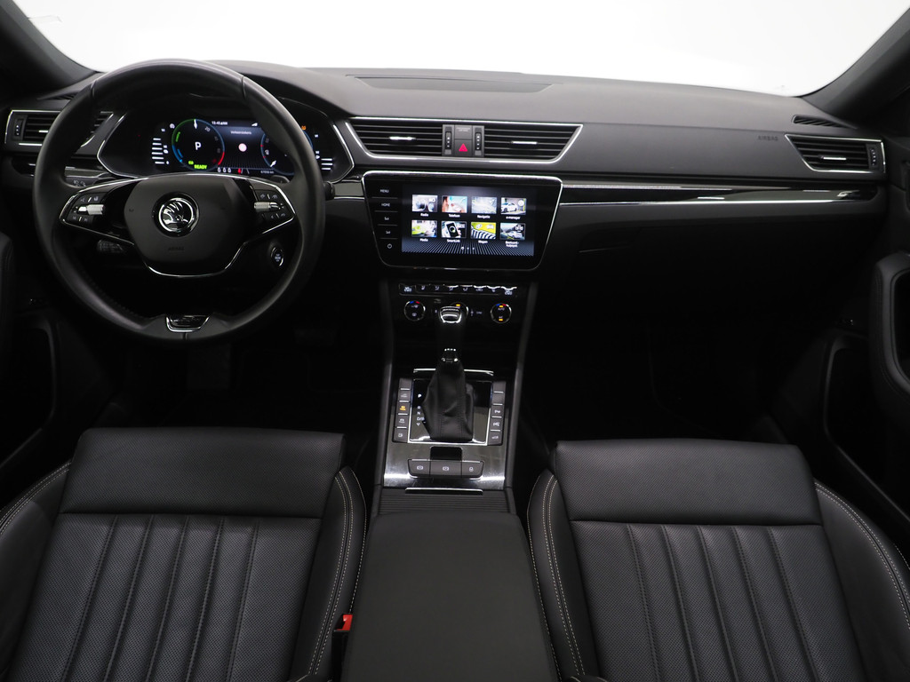 Škoda Superb Combi 1.4 TSI iV Laurin & Klement 4