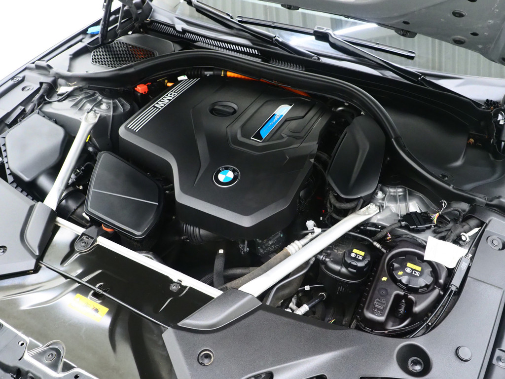 BMW 5 Serie Touring 530e xDrive 5