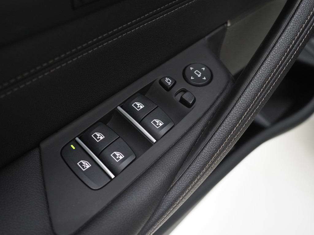 BMW 5 Serie Touring 530e xDrive 66