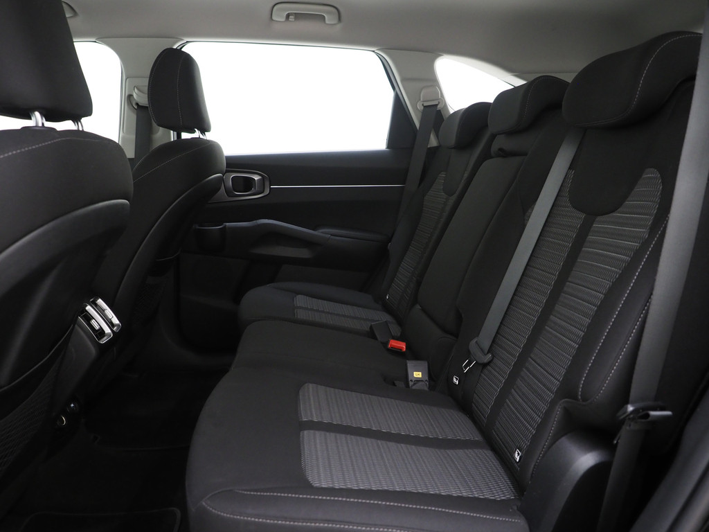Kia Sorento 1.6 T-GDI Plug-in Hybrid 4WD 7p. 36