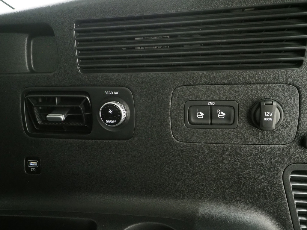 Kia Sorento 1.6 T-GDI Plug-in Hybrid 4WD 7p. 39