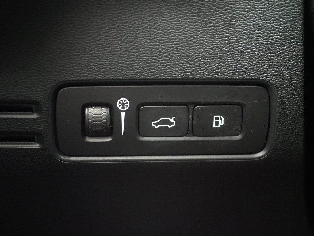 Volvo XC40 1.5 T5 Plug-in hybrid Ultimate Dark 66