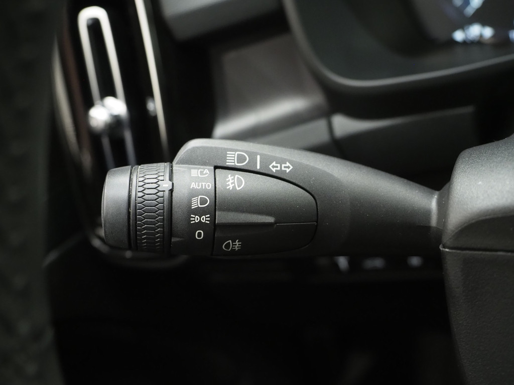 Volvo XC40 1.5 T5 Plug-in hybrid Ultimate Dark 67