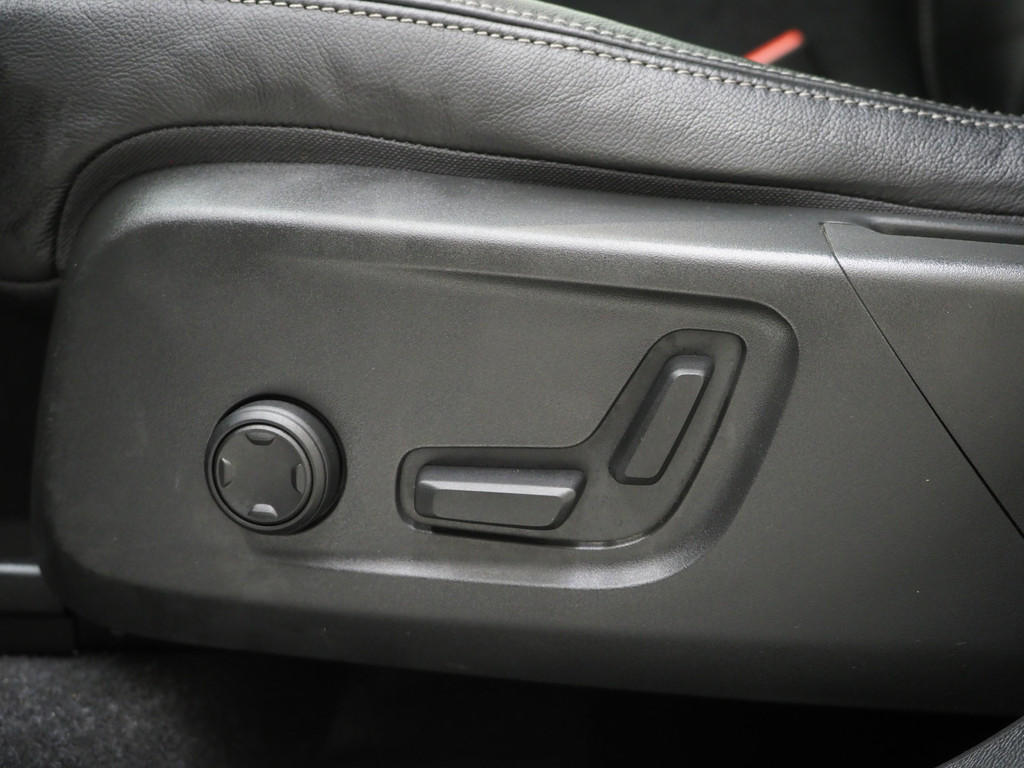 Volvo XC40 1.5 T5 Recharge R-Design 21