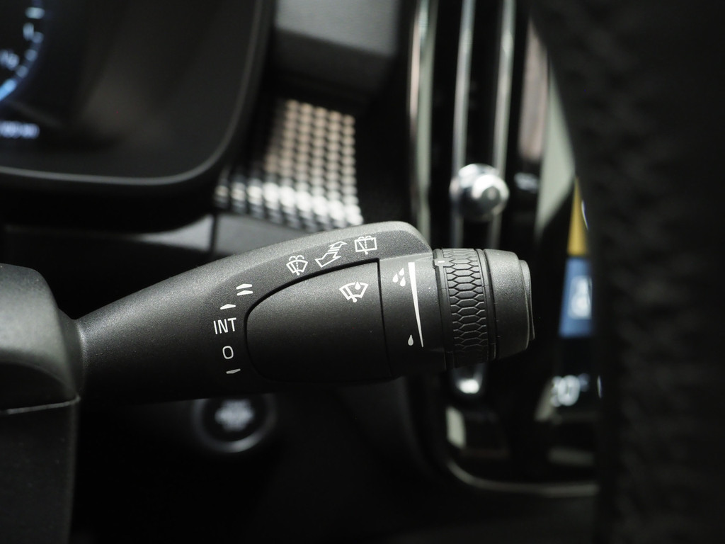 Volvo XC40 1.5 T5 Recharge R-Design 29