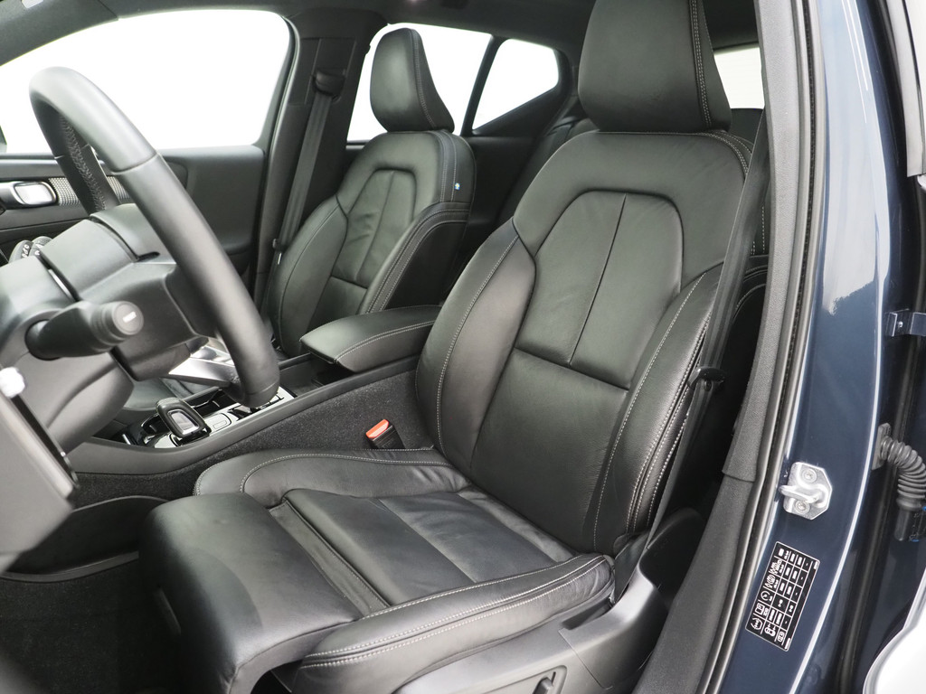 Volvo XC40 1.5 T5 Recharge R-Design 3