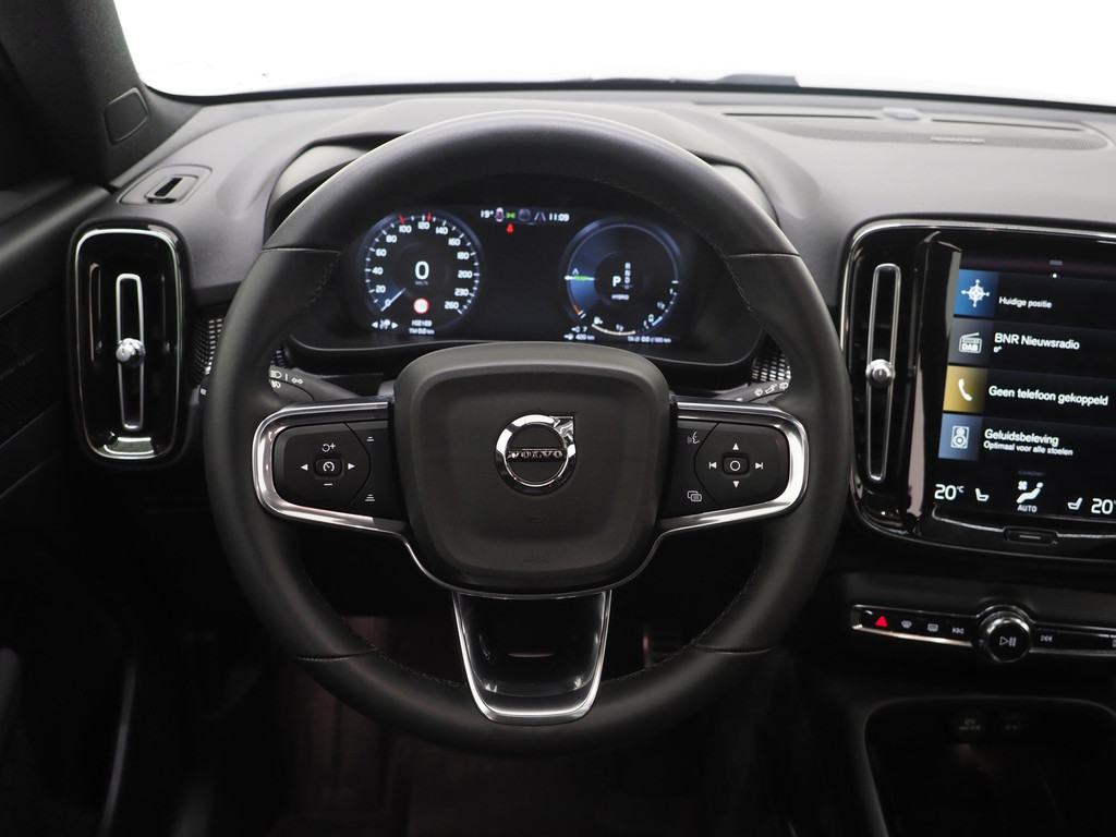 Volvo XC40 1.5 T5 Recharge R-Design 39