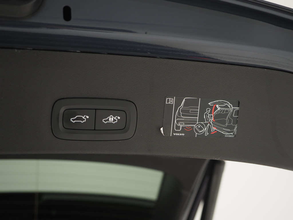 Volvo XC40 1.5 T5 Recharge R-Design 43