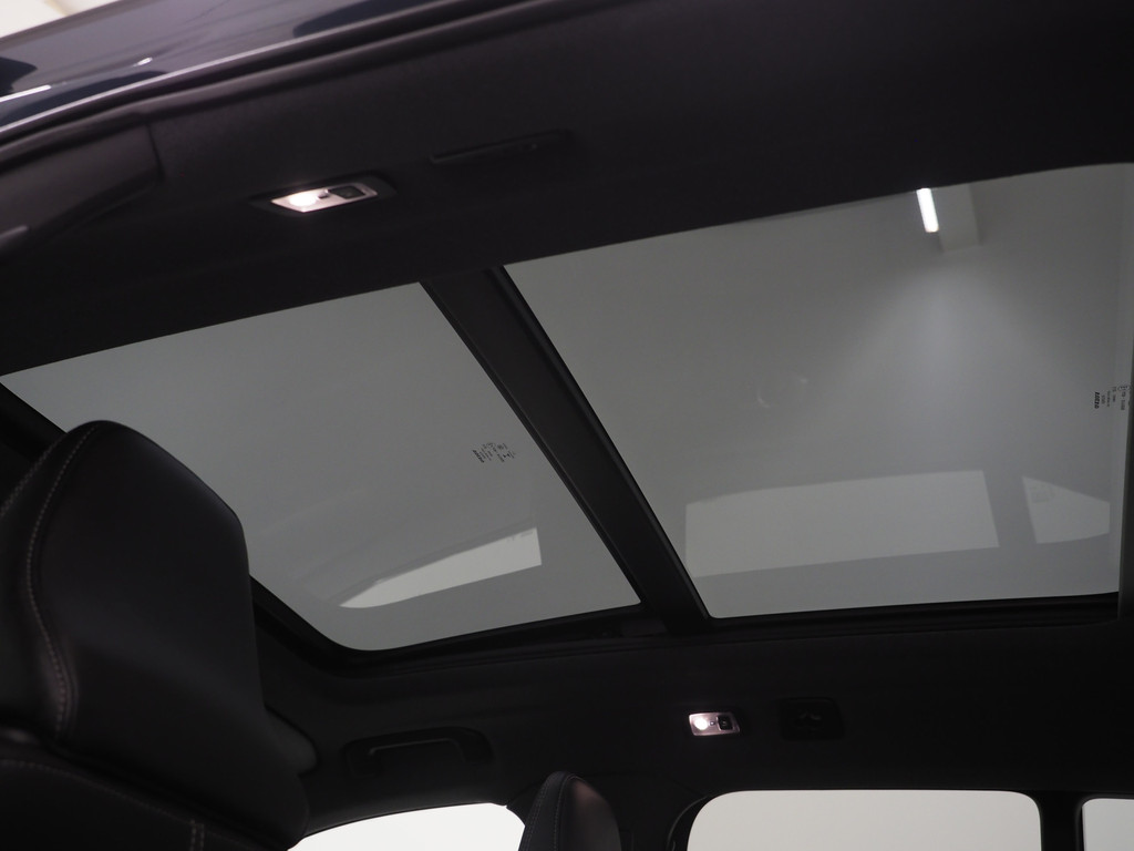 Volvo XC40 1.5 T5 Recharge R-Design 87