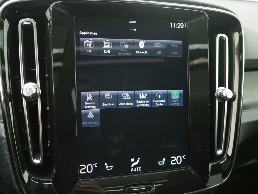 Volvo XC40 1.5 T5 Plug-in hybrid Ultimate 76