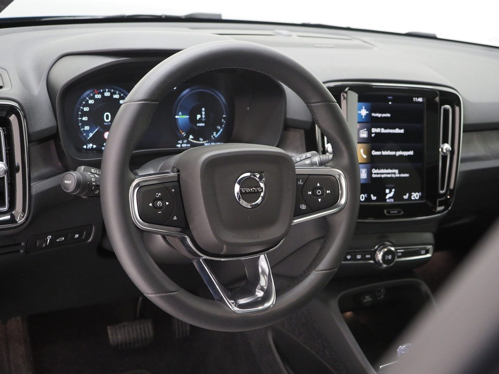 Volvo XC40 1.5 T5 Plug-in hybrid Ultimate Dark 18