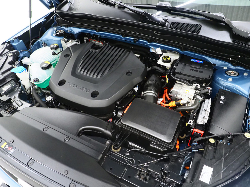 Volvo XC40 1.5 T5 Plug-in hybrid Ultimate Dark 6