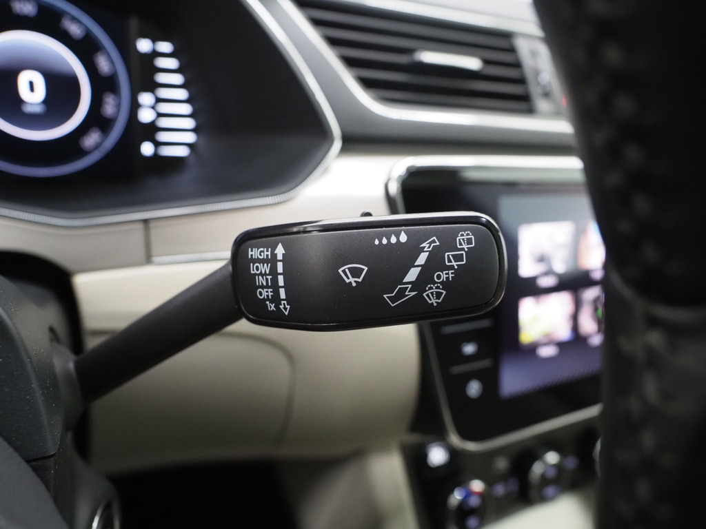 Škoda Superb Combi 1.4 TSI iV Style 26