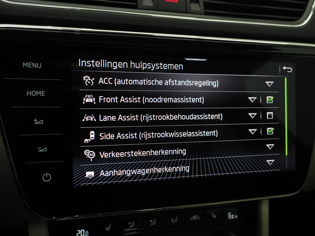 Škoda Superb Combi 1.4 TSI iV Style 32