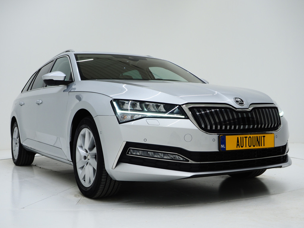 Škoda Superb Combi 1.4 TSI iV Style 52