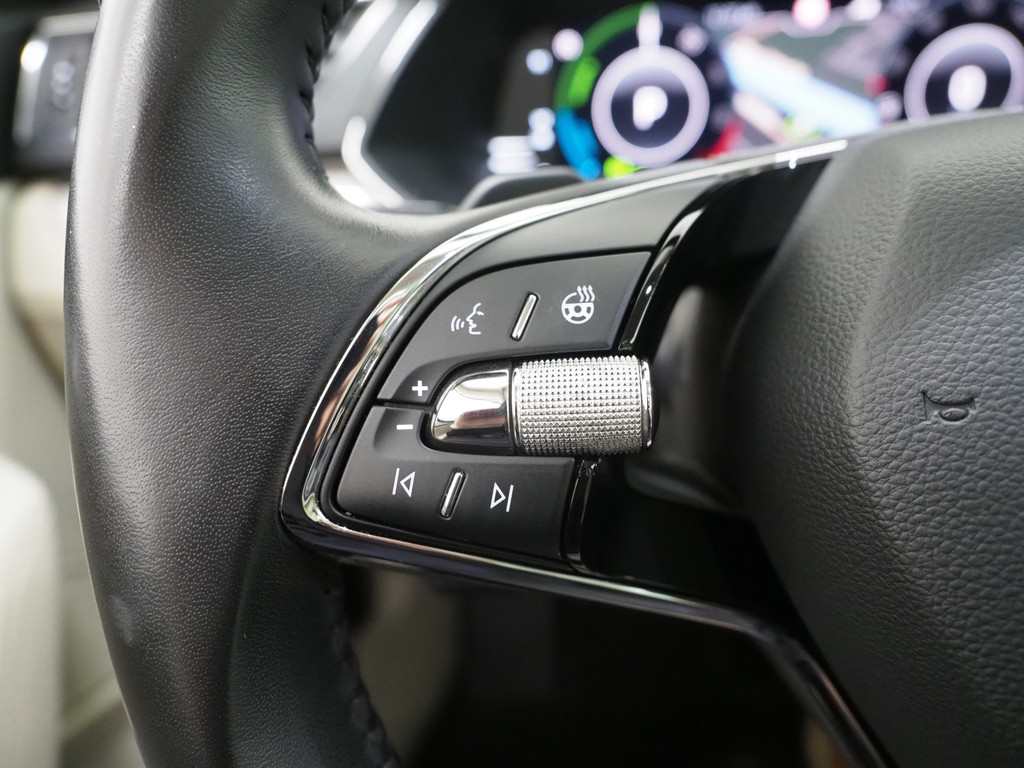 Škoda Superb Combi 1.4 TSI iV Style 66