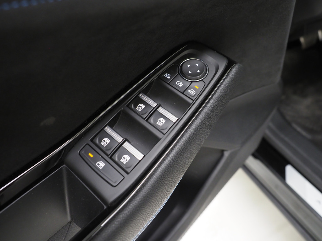 Renault Austral 1.2 E-Tech full hybrid 200 iconic esprit Alpine 65