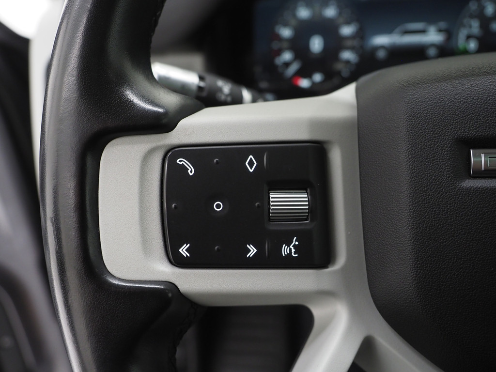 Land Rover Defender 110 2.0 P400e 23