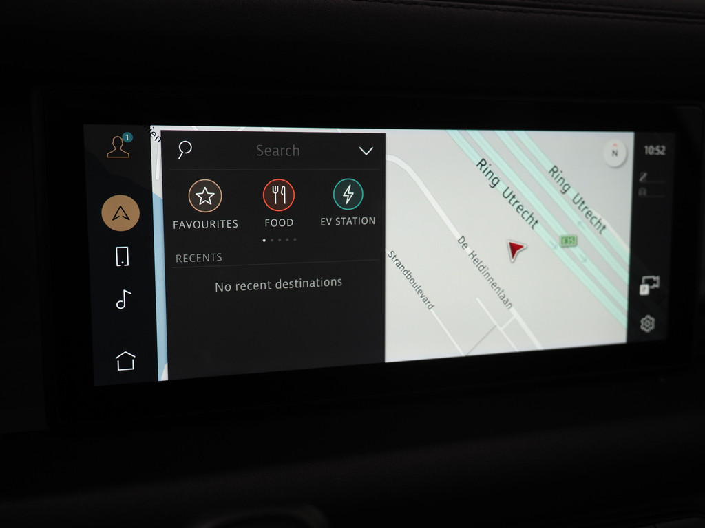 Land Rover Defender 110 2.0 P400e 69