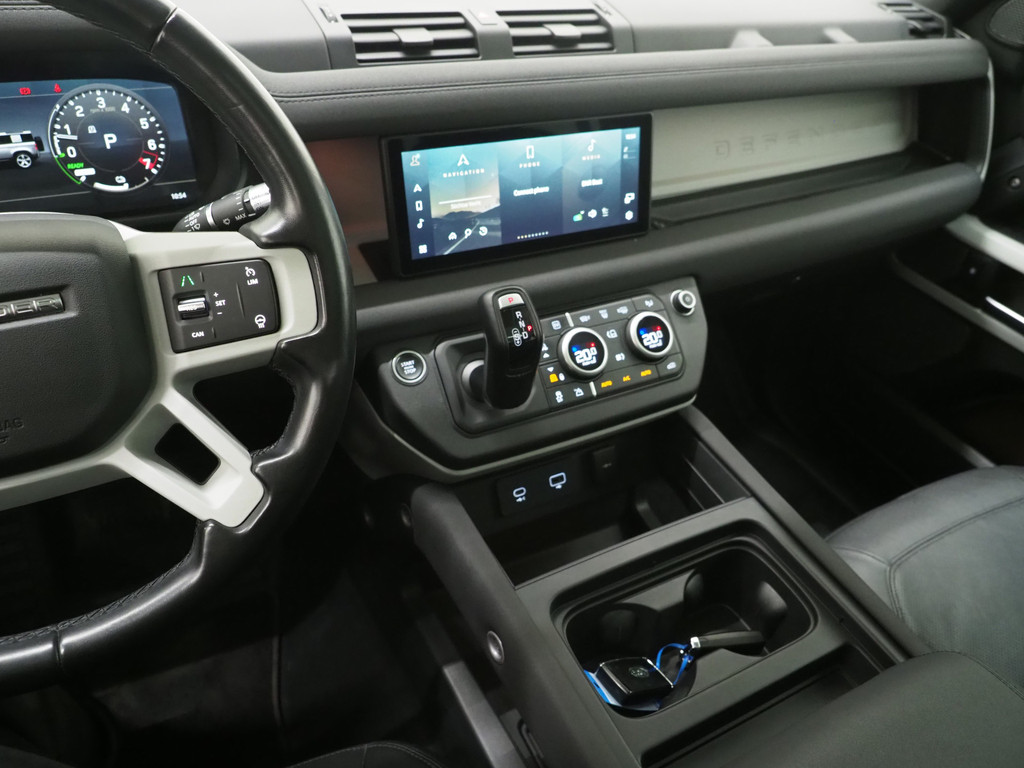 Land Rover Defender 110 2.0 P400e 75